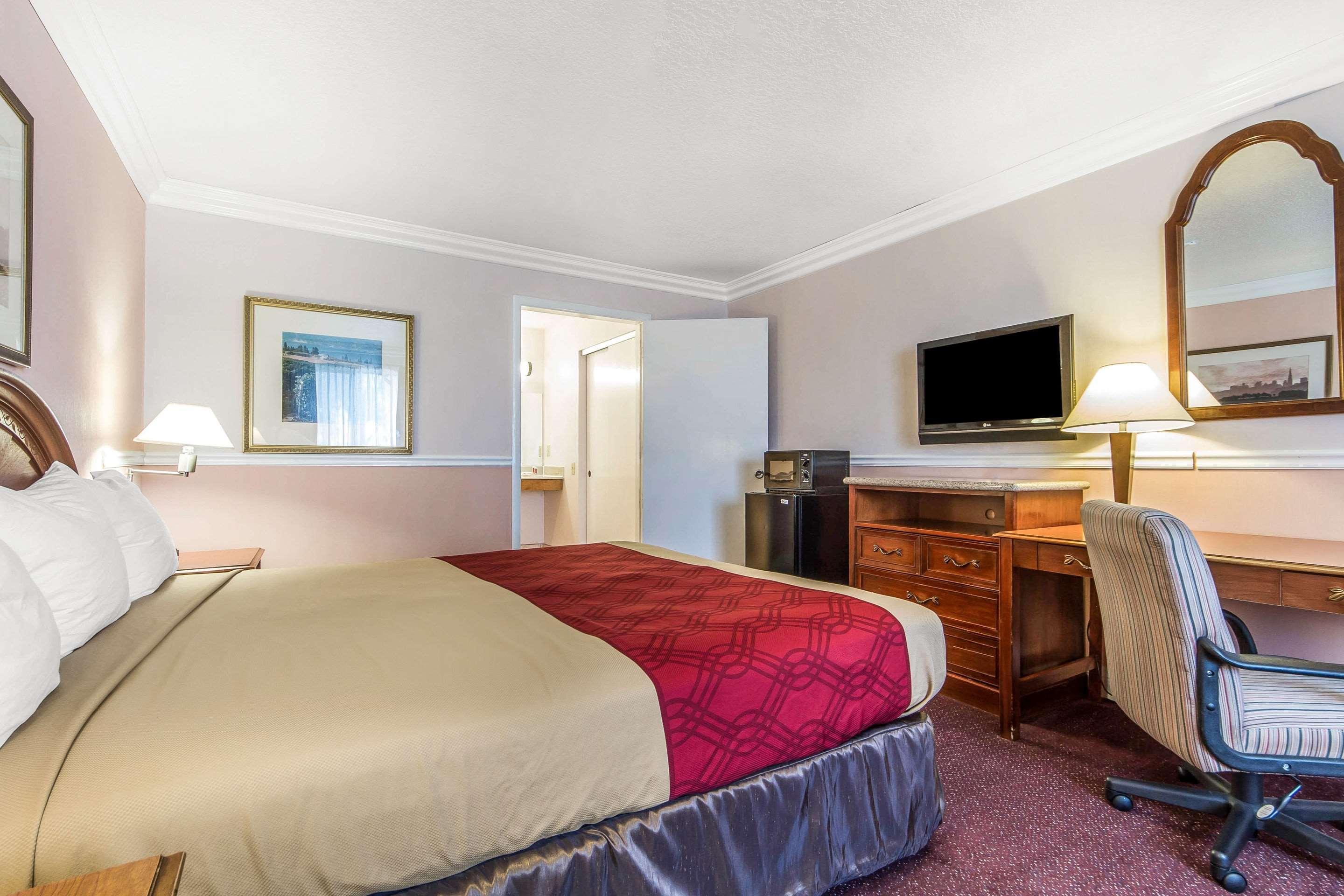 Econo Lodge Castro Valley I-580 מראה חיצוני תמונה