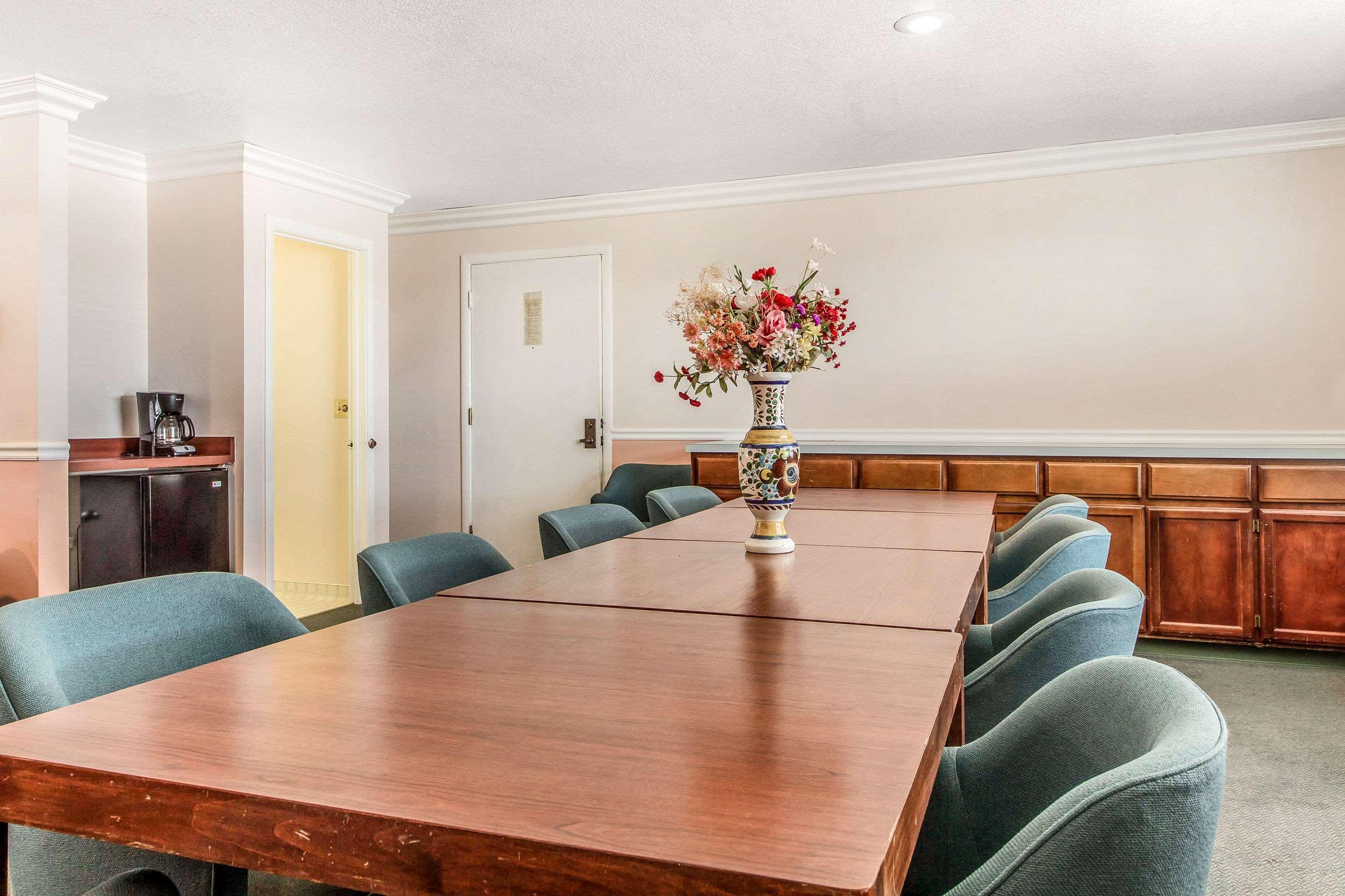 Econo Lodge Castro Valley I-580 מראה חיצוני תמונה