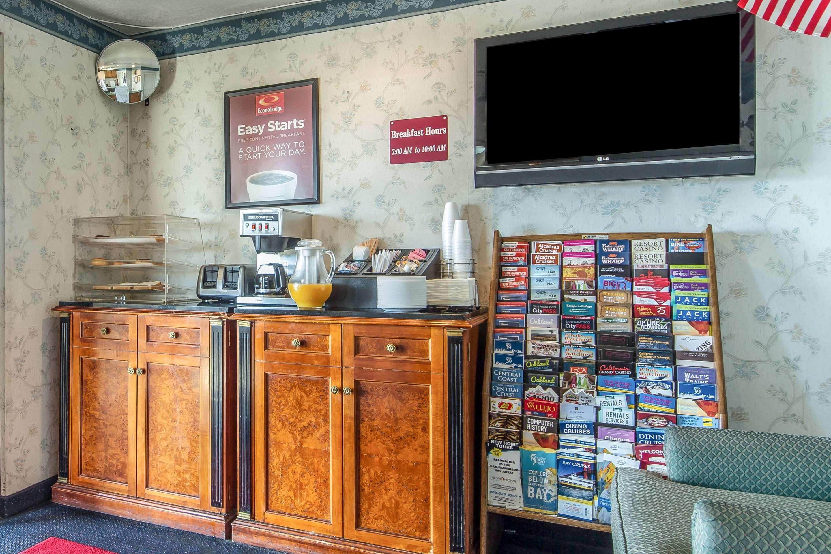 Econo Lodge Castro Valley I-580 מראה חיצוני תמונה