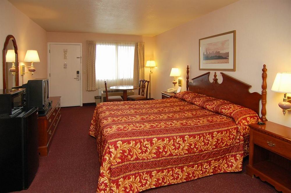 Econo Lodge Castro Valley I-580 מראה חיצוני תמונה
